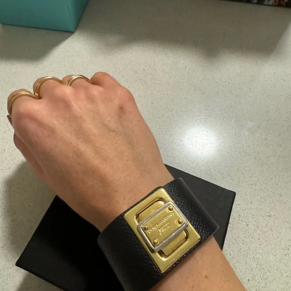 Dolce & Gabbana Leather Lock Bracelet - Picture 3 of 12